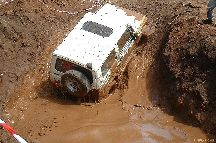 Suzuki Samurai Trial 4x4